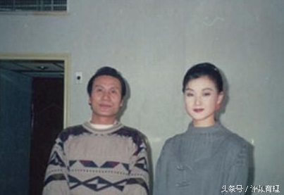 50岁宋祖英与61岁老公罗浩的儿子才11岁,儿子长得像妈妈